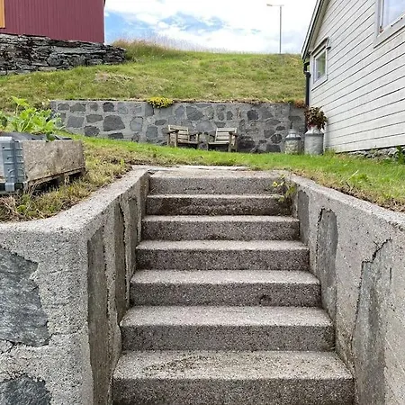 I Landlige Omrade Med Nydelig Utsikt